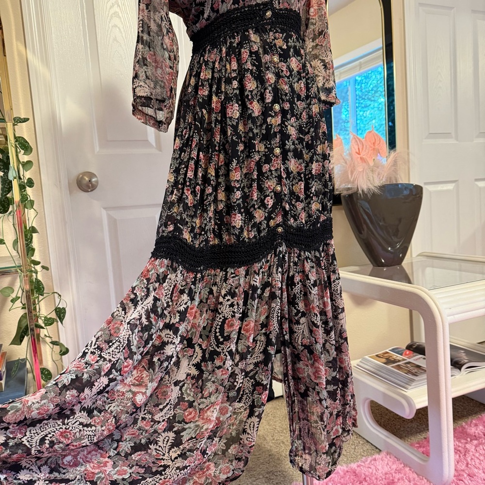 ❌SOLD❌ Vintage Floral Boho Whimsigoth Maxi Dress - Picture 4 of 7